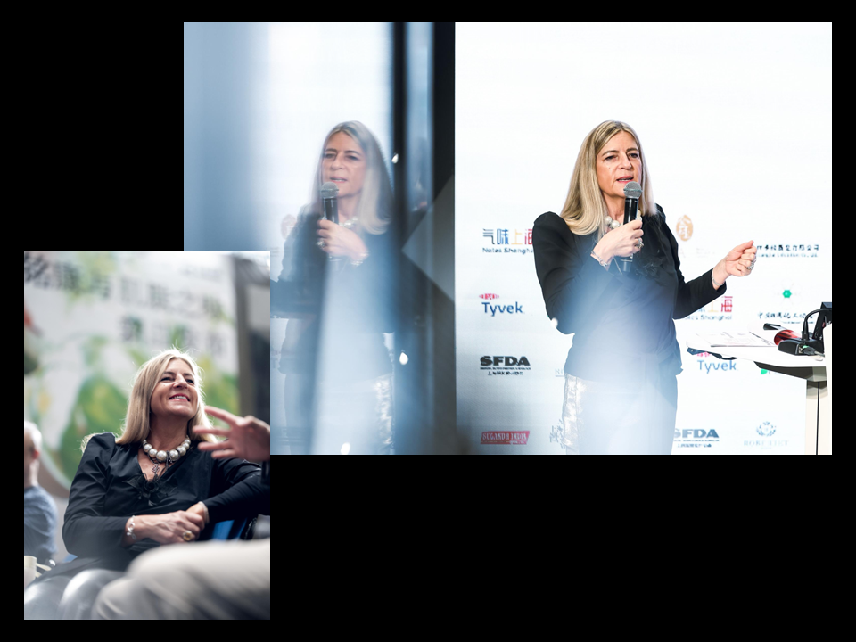 The creator's visit & speach at NOTES exhibition in Shanghai, and visiting stores distributing AFFINESSENCE