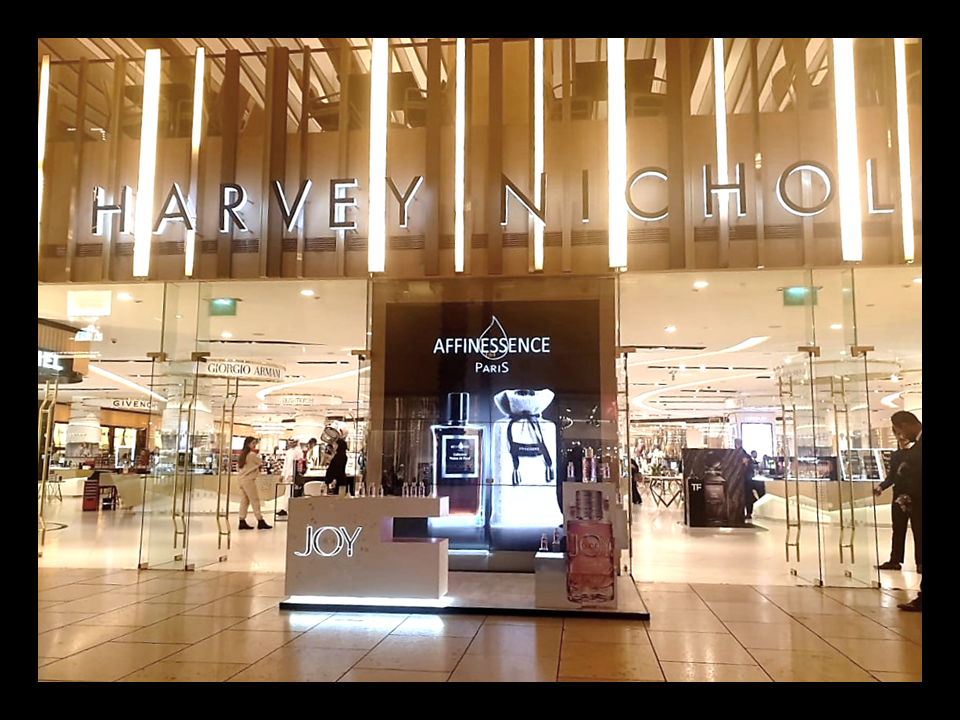 HARVEY NICHOLS KUWAIT event Nov 2019 Affinessence Collection Notes de Fond niche perfume luxury